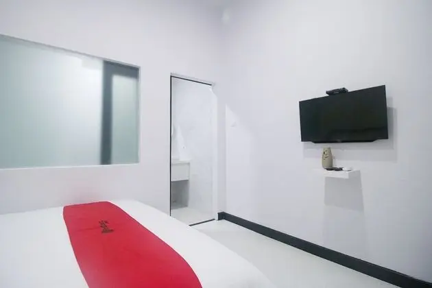 Tek Büyük Yataklı Oda (RedDoorz)