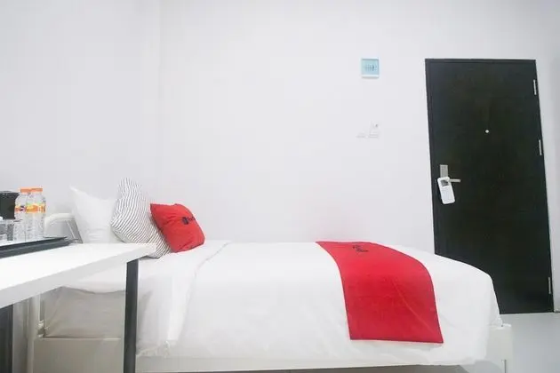 Tek Büyük Yataklı Oda (RedDoorz)