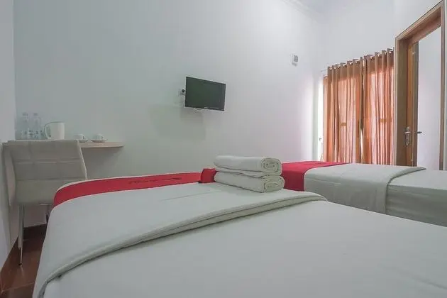 İki Ayrı Yataklı Oda (RedDoorz)