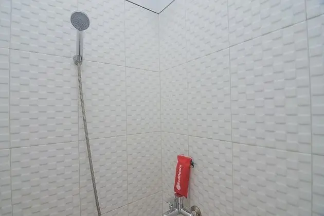 İki Ayrı Yataklı Oda (RedDoorz)