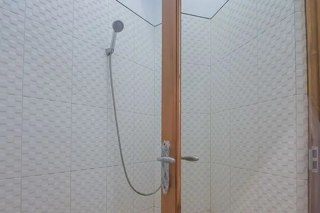 Tek Büyük Yataklı Oda (RedDoorz)