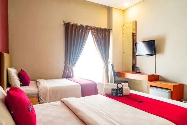 Premium İki Ayrı Yataklı Oda (RedDoorz)