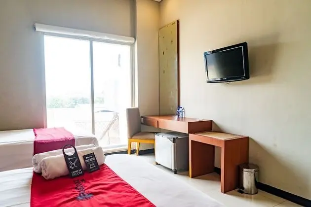 Premium İki Ayrı Yataklı Oda (RedDoorz)