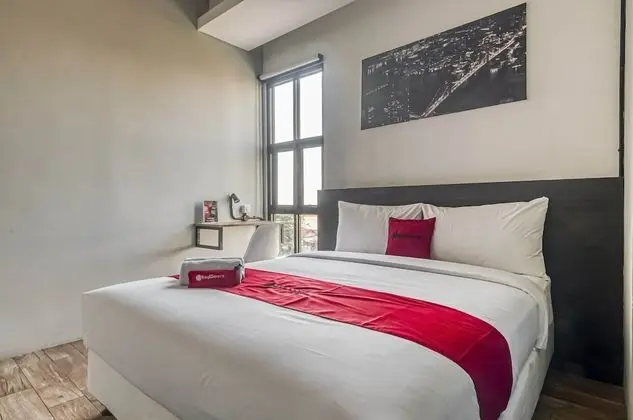 Tek Büyük Yataklı Oda (RedDoorz)