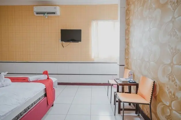 İki Ayrı Yataklı Oda (RedDoorz)