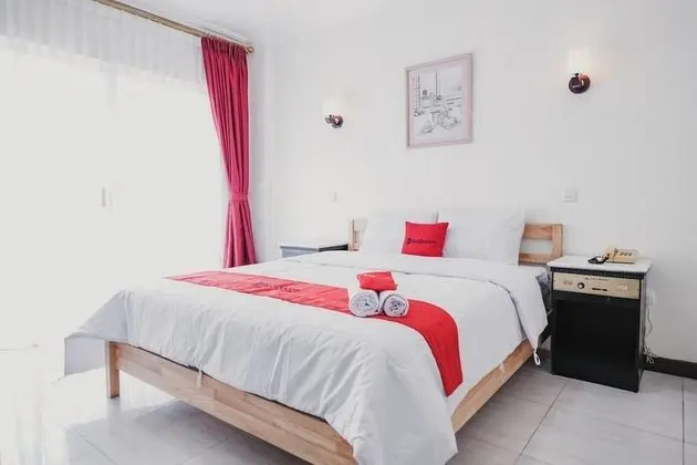 Tek Büyük Yataklı Oda (RedDoorz)
