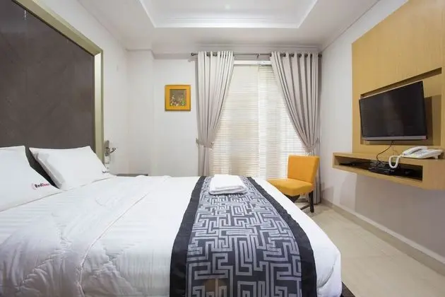 Reddoorz Room