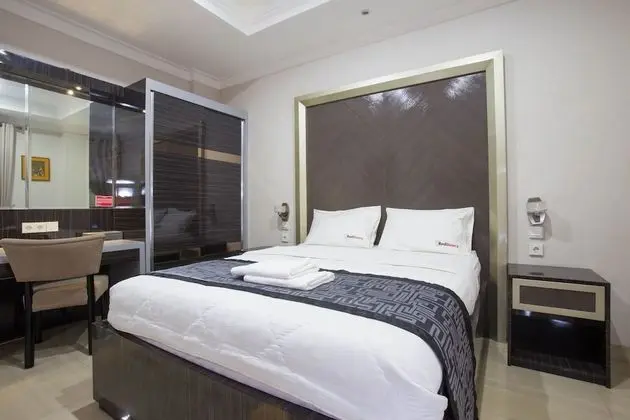 Reddoorz Room
