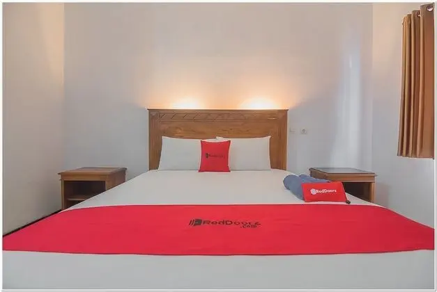 Tek Büyük Yataklı Oda (RedDoorz)