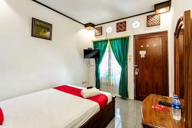 Tek Büyük Yataklı Oda (RedDoorz)