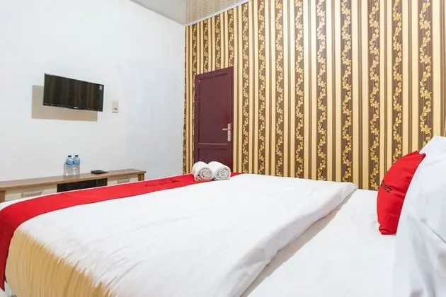 Tek Büyük Yataklı Oda (RedDoorz)