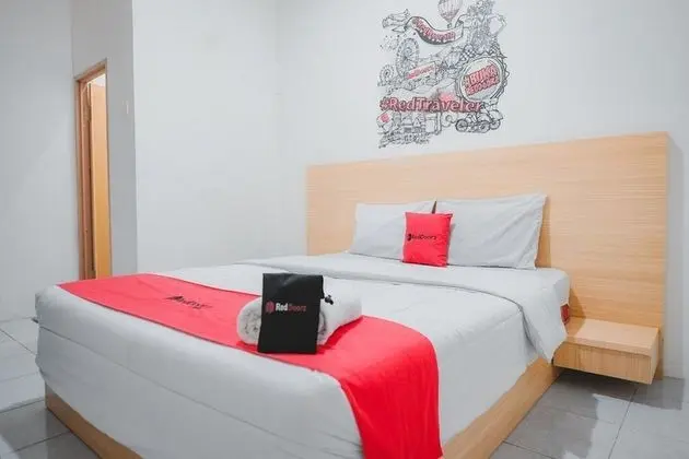 Tek Büyük Yataklı Oda (RedDoorz)