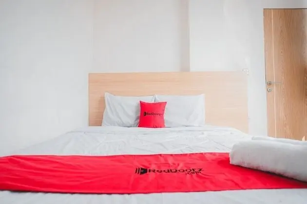 Tek Büyük Yataklı Oda (RedDoorz)