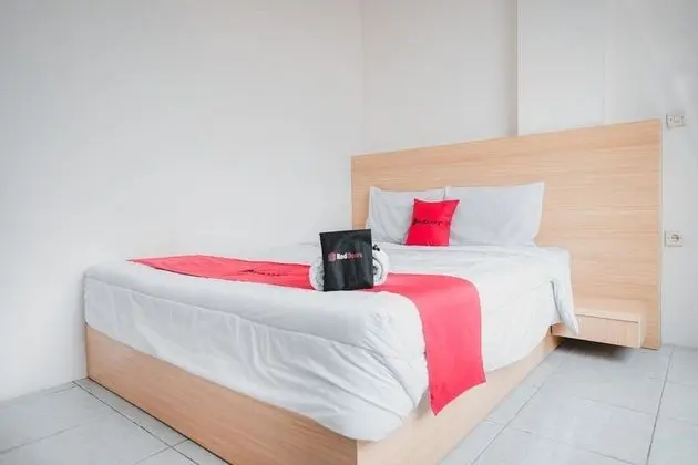 Tek Büyük Yataklı Oda (RedDoorz)