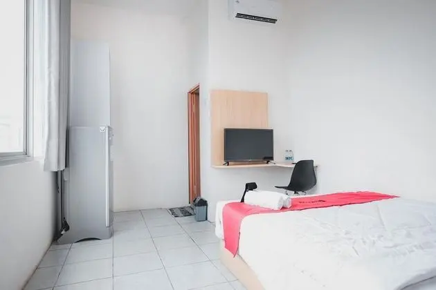 Tek Büyük Yataklı Oda (RedDoorz)