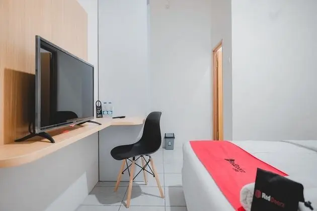 Tek Büyük Yataklı Oda (RedDoorz)