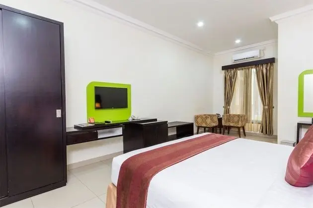 Reddoorz Room