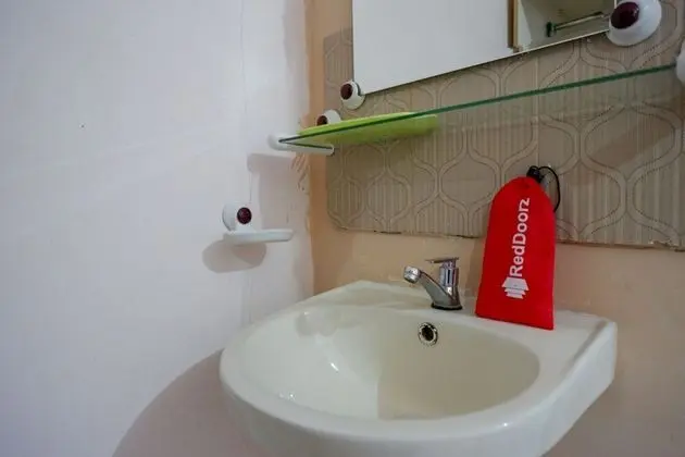 Tek Büyük Yataklı Oda (RedDoorz)