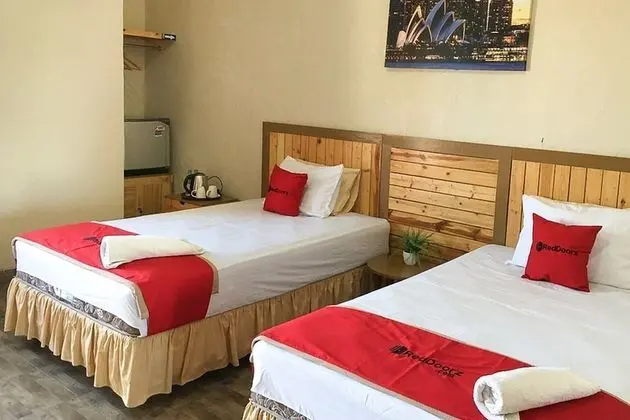 Premium İki Ayrı Yataklı Oda (RedDoorz)