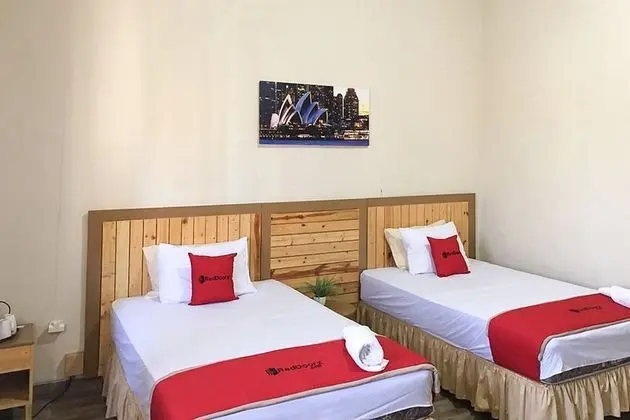 Premium İki Ayrı Yataklı Oda (RedDoorz)