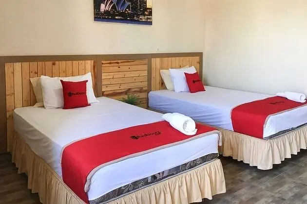 Premium İki Ayrı Yataklı Oda (RedDoorz)