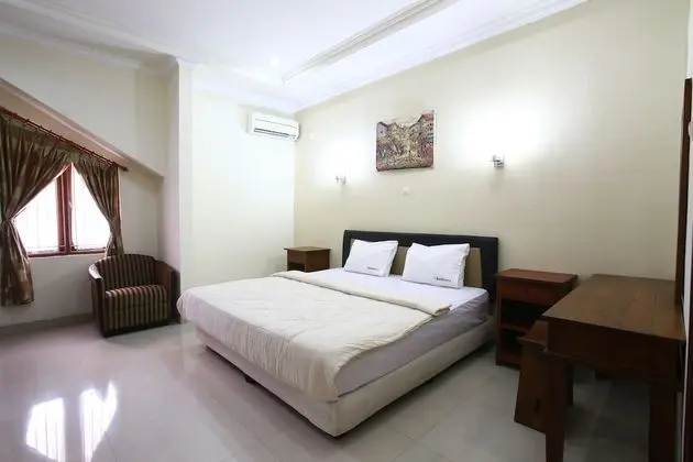 Reddoorz Room
