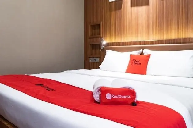 Tek Büyük Yataklı Oda (RedDoorz)