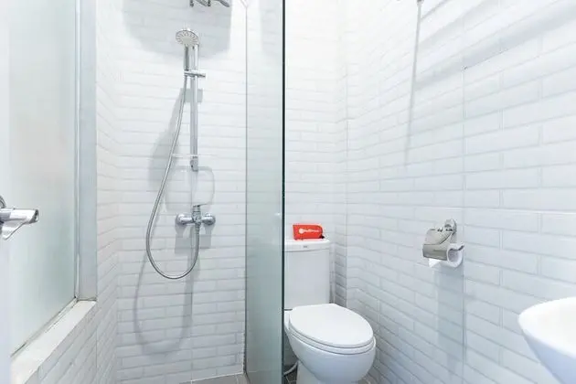 Tek Büyük Yataklı Oda (RedDoorz)