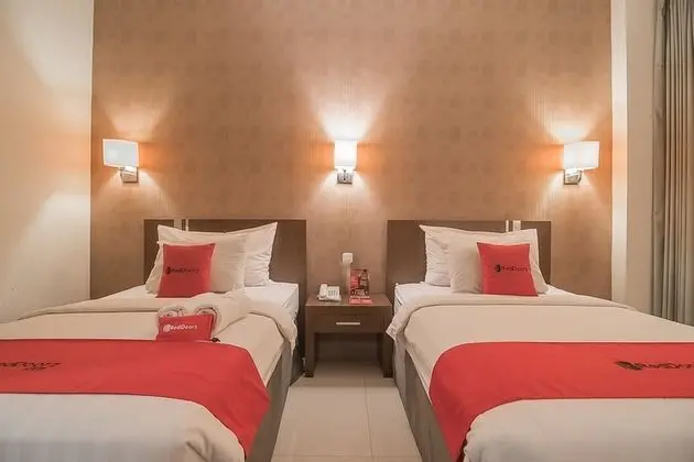 Deluxe İki Ayrı Yataklı Oda (RedDoorz)