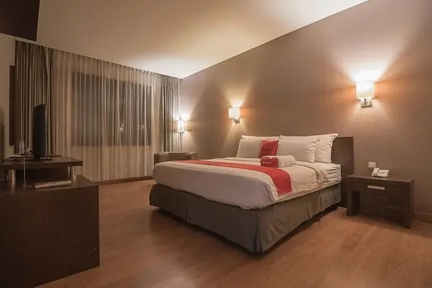 Süit (RedDoorz)