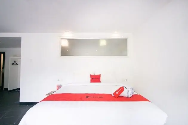 Süit (RedDoorz)