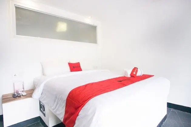 Süit (RedDoorz)
