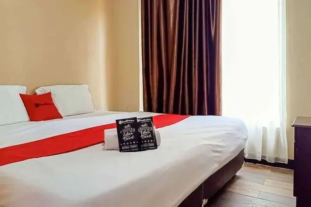 Tek Büyük Yataklı Oda (RedDoorz)