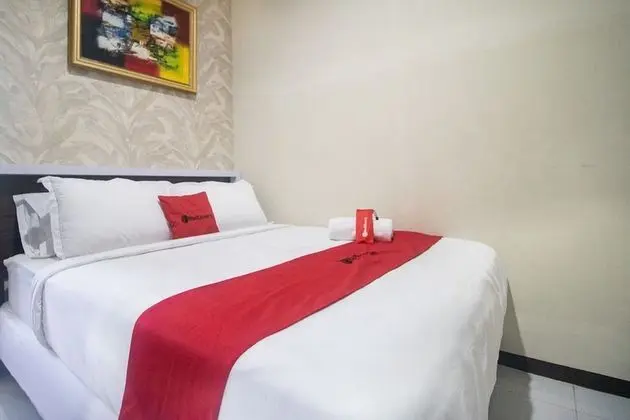 Tek Büyük Yataklı Oda (RedDoorz)
