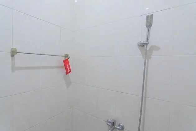 Tek Büyük Yataklı Oda (Reddoorz)