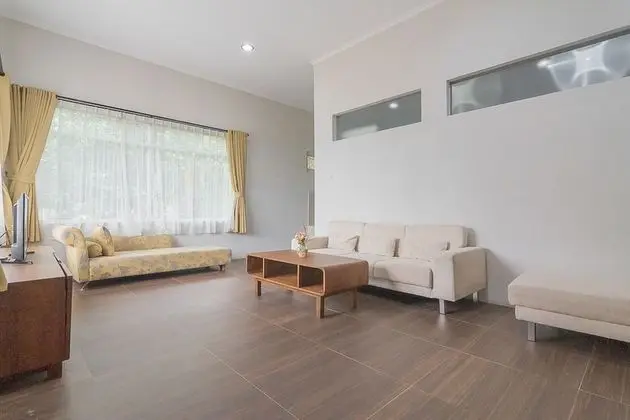 Deluxe Oda (RedDoorz)