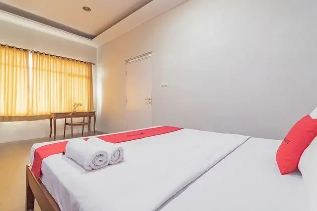 Tek Büyük Yataklı Oda (RedDoorz)