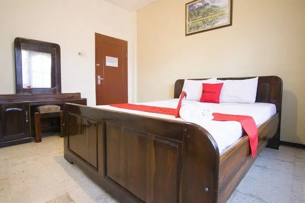 Tek Büyük Yataklı Oda (RedDoorz)