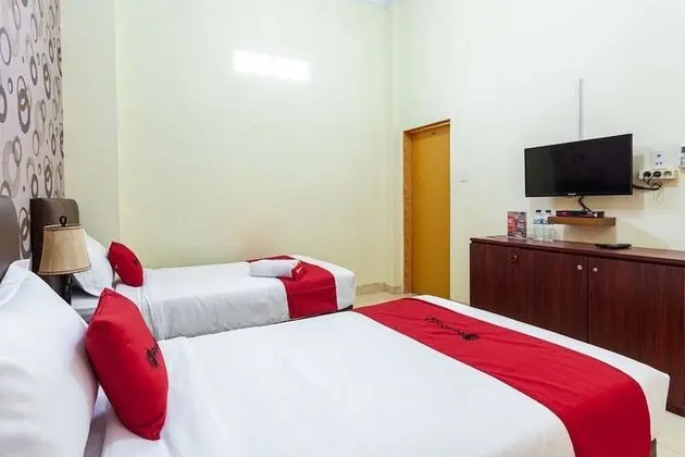 İki Ayrı Yataklı Oda (RedDoorz)
