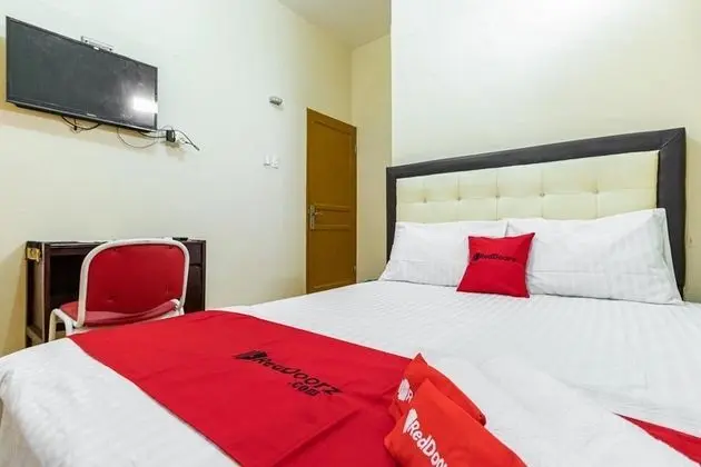Tek Büyük Yataklı Oda (RedDoorz)