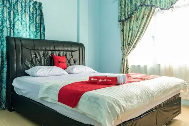 Tek Büyük Yataklı Oda (RedDoorz)