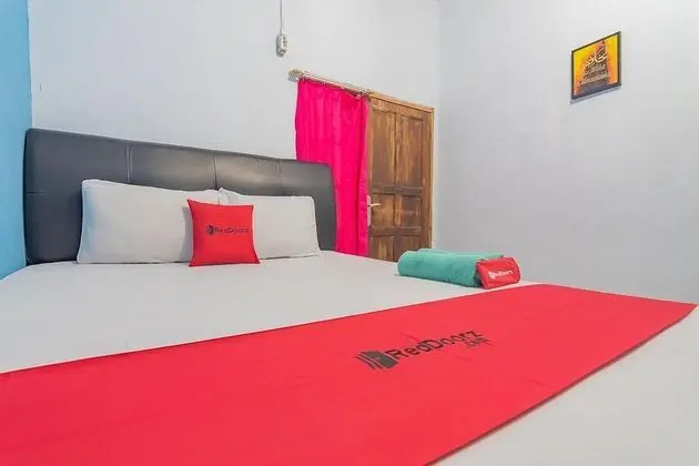 Tek Büyük Yataklı Oda (Reddoorz)
