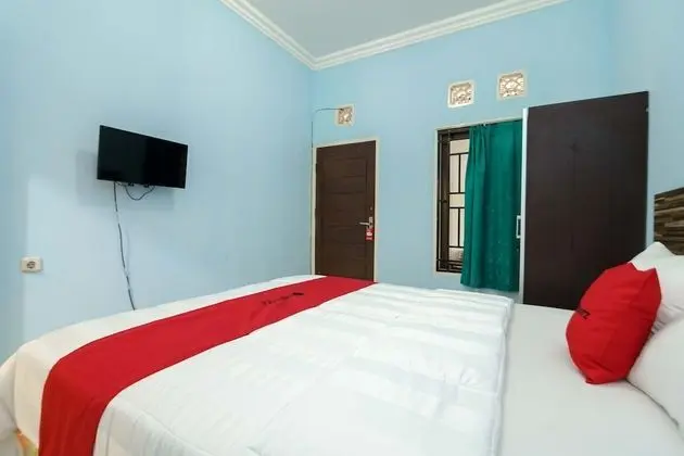 Tek Büyük Yataklı Oda (RedDoorz)