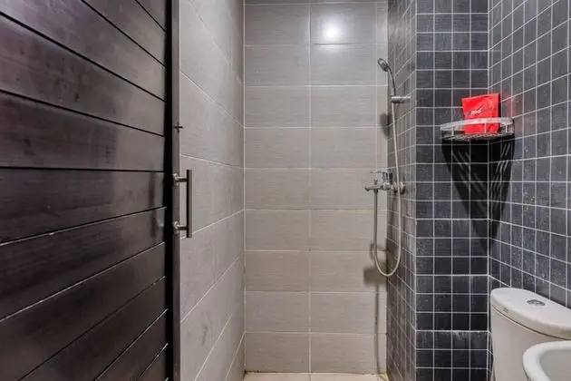 Tek Büyük Yataklı Oda (RedDoorz)