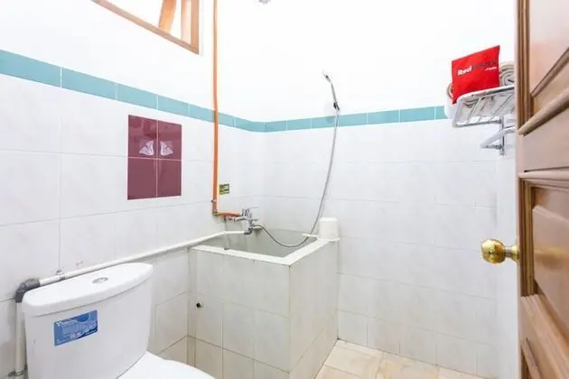 İki Ayrı Yataklı Oda (RedDoorz)