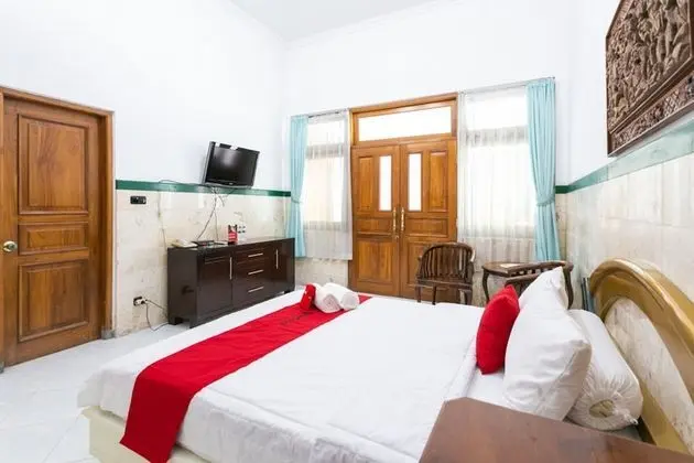 Tek Büyük Yataklı Oda (RedDoorz)