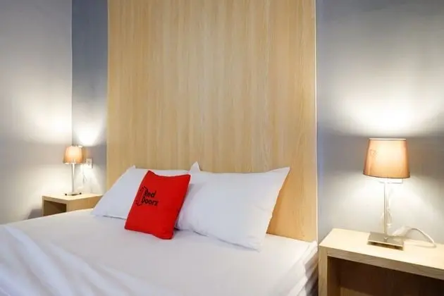 Tek Büyük Yataklı Oda (RedDoorz)