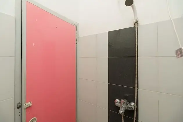 İki Ayrı Yataklı Oda (RedDoorz)