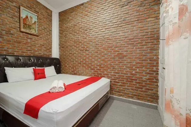 Tek Büyük Yataklı Oda (RedDoorz)