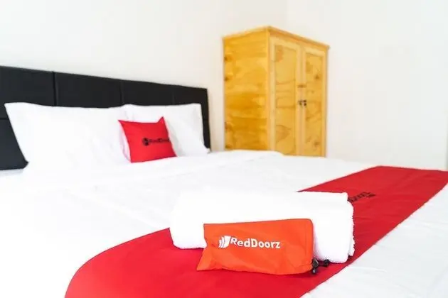 Tek Büyük Yataklı Oda (RedDoorz)